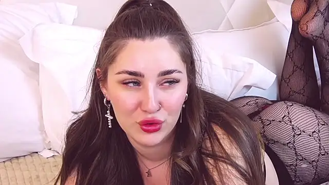 KiraBarlows online show from March 22, 1:11 am