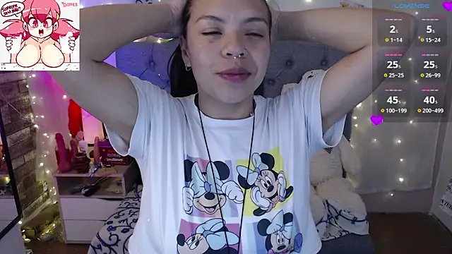 Snapshot of cute_bunny95 chatting on September 19, 9:43 am cute bunny95 online show from September 19, 9:43 am
