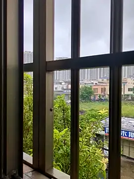 Snapshot of Issac6592 chatting on October 5, 2:10 am Issac6592 online show from October 5, 2:10 am