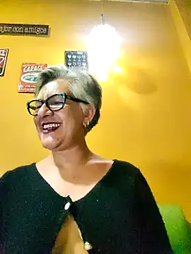 ilonna2025 online show from March 12, 4:41 am