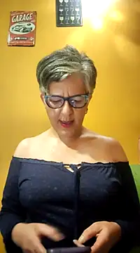 ilonna2025 online show from March 16, 9:26 pm