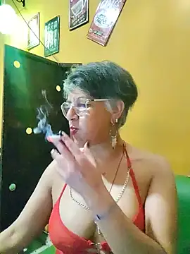 ilonna2025 online show from May 19, 11:44 pm