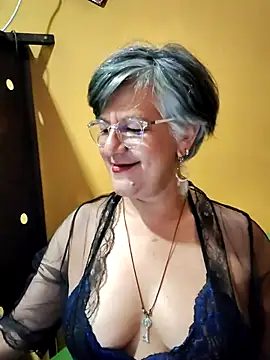 ilonna2025 online show from June 25, 5:56 am