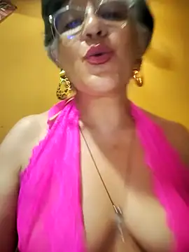 ilonna2025 online show from June 28, 10:49 pm