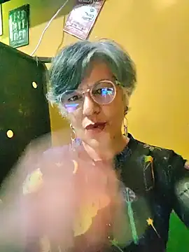 ilonna2025 online show from June 30, 11:28 pm