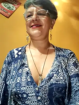 ilonna2025 online show from July 26, 11:11 pm