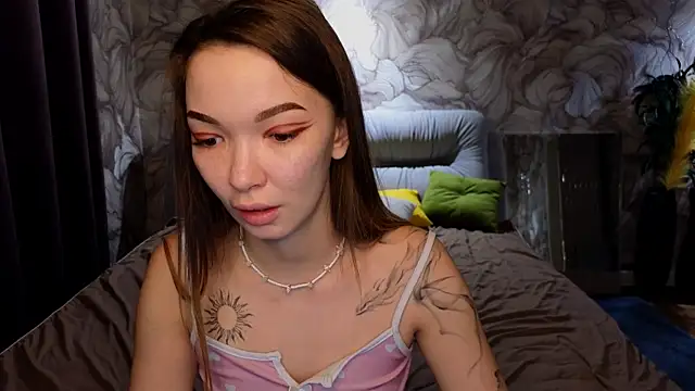 SusannJohnson online show from October 29, 12:35 am