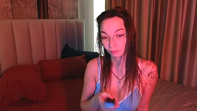 SusannJohnson online show from May 13, 12:19 am