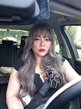 lunahong28 online show from February 15, 6:33 am