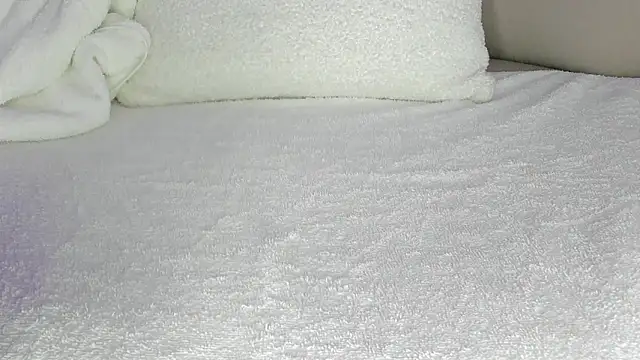 Snapshot of cutte_hanna18 chatting on March 18, 6:11 pm cutte hanna18 online show from March 18, 6:11 pm