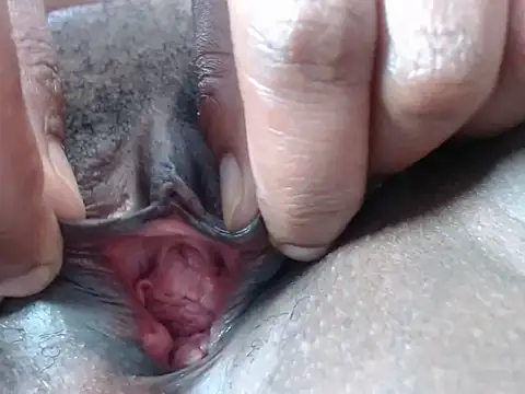 Snapshot of BUBBLYBUNNYxx chatting on October 20, 6:25 am BUBBLYBUNNYxx online show from October 20, 6:25 am