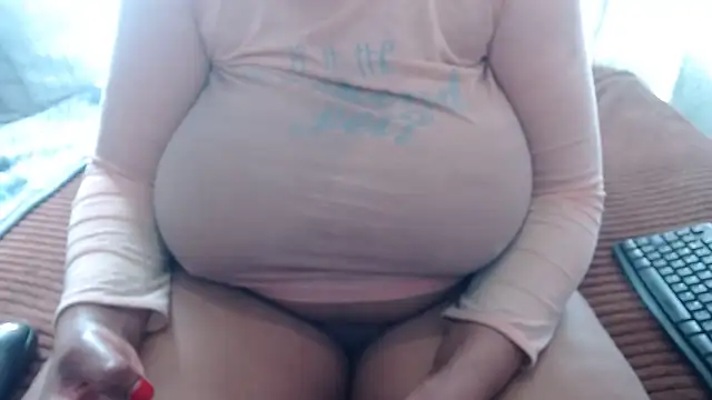 BUBBLYBUNNYxx online show from May 6, 9:47 am