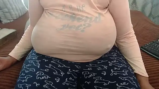 BUBBLYBUNNYxx online show from May 8, 5:57 am