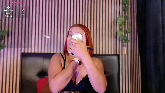 Snapshot of Sophie_new25 chatting on October 3, 1:41 pm Sophie new25 online show from October 3, 1:41 pm