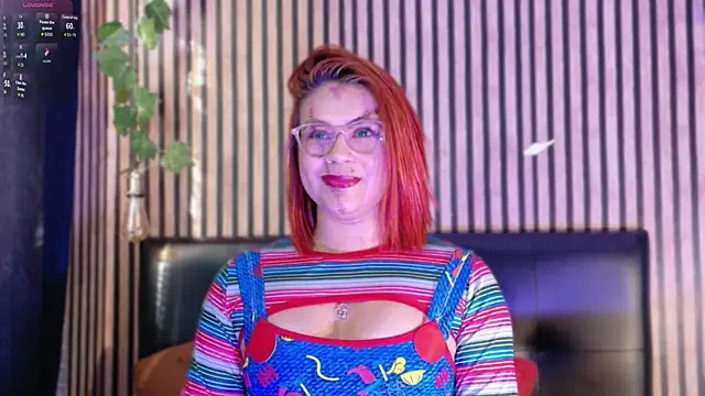 Snapshot of Sophie_new25 chatting on October 22, 12:49 pm Sophie new25 online show from October 22, 12:49 pm