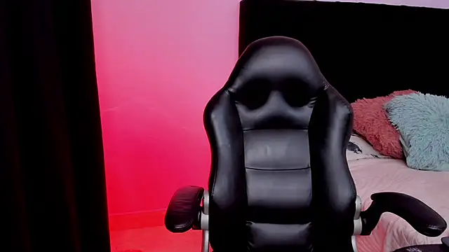 Paulina Lopezz online show from March 24, 7:52 pm