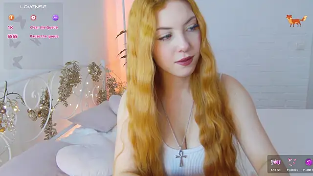 Snapshot of GiKarerra chatting on February 4, 6:57 am GiKarerra online show from February 4, 6:57 am