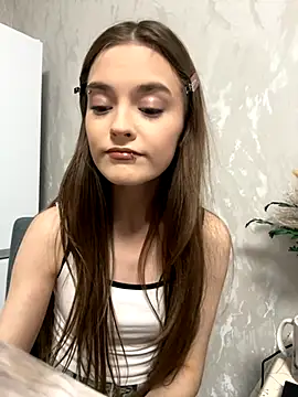 Snapshot of RayWillliams chatting on November 24, 9:14 pm RayWillliams online show from November 24, 9:14 pm