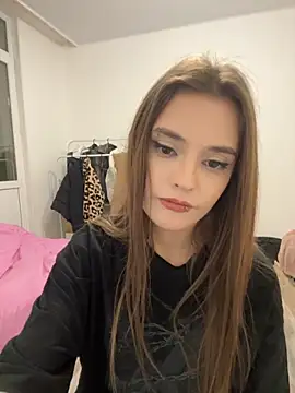 Snapshot of RayWillliams chatting on November 29, 12:02 am RayWillliams online show from November 29, 12:02 am