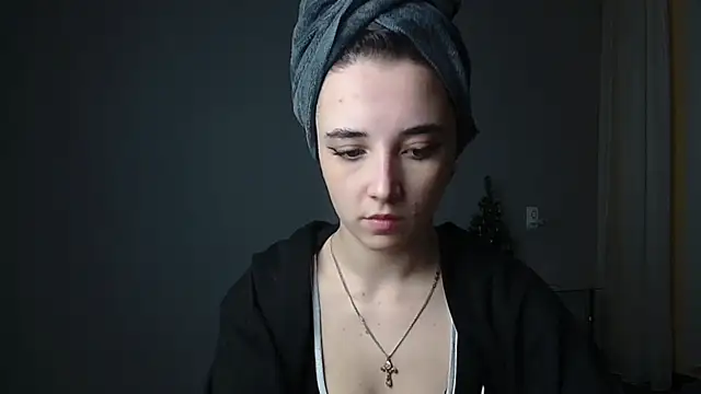 Snapshot of Eva_Gloryy chatting on January 24, 8:11 pm Eva Gloryy online show from January 24, 8:11 pm