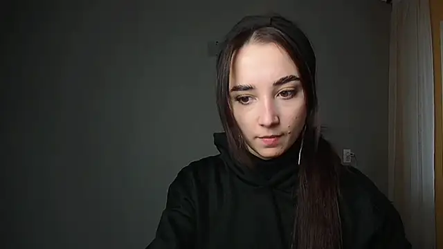 Snapshot of Eva_Gloryy chatting on February 15, 1:49 pm Eva Gloryy online show from February 15, 1:49 pm