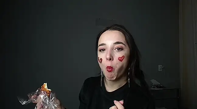 Snapshot of Eva_Gloryy chatting on February 20, 8:03 pm Eva Gloryy online show from February 20, 8:03 pm