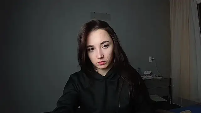 Snapshot of Eva_Gloryy chatting on March 15, 6:32 pm Eva Gloryy online show from March 15, 6:32 pm