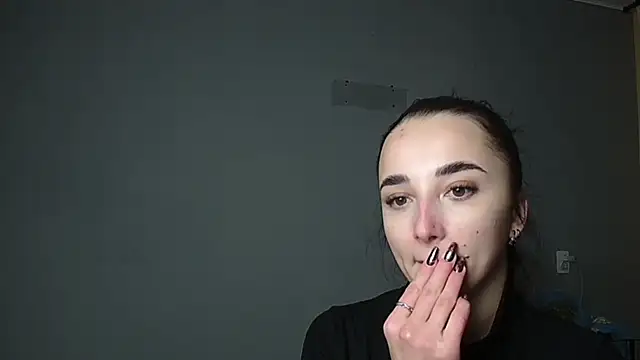 Eva Gloryy online show from December 13, 8:47 pm