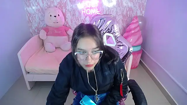 kassandra ch  online show from January 30, 4:24 pm