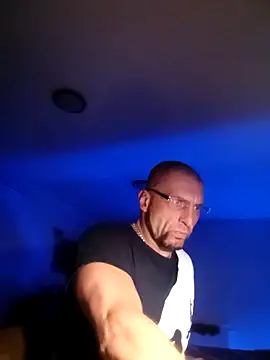 bobbuilder77pl online show from January 29, 3:33 am