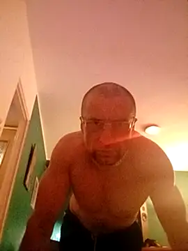 bobbuilder77pl online show from February 15, 7:17 pm