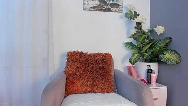SiennaLustt online show from March 8, 11:18 pm