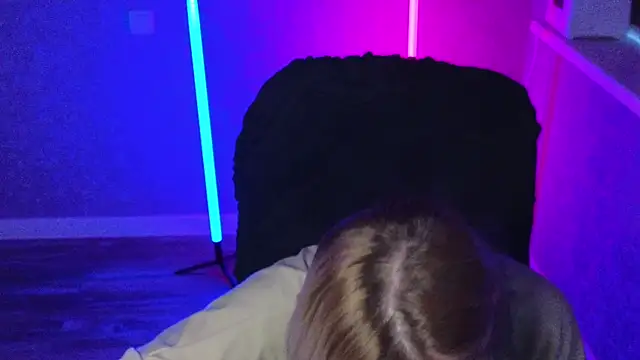 Snapshot of HotBrandyX chatting on March 6, 1:27 am HotBrandyX online show from March 6, 1:27 am