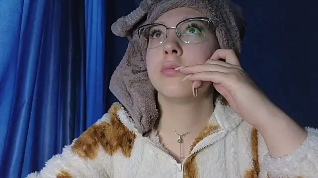 Snapshot of HotBrandyX chatting on September 14, 2:54 am HotBrandyX online show from September 14, 2:54 am