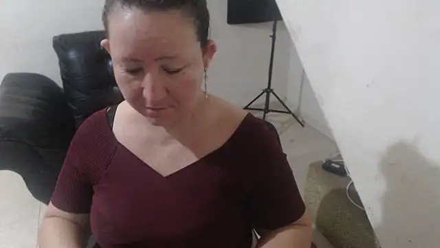 Yohis Kiut25 online show from October 30, 1:18 am