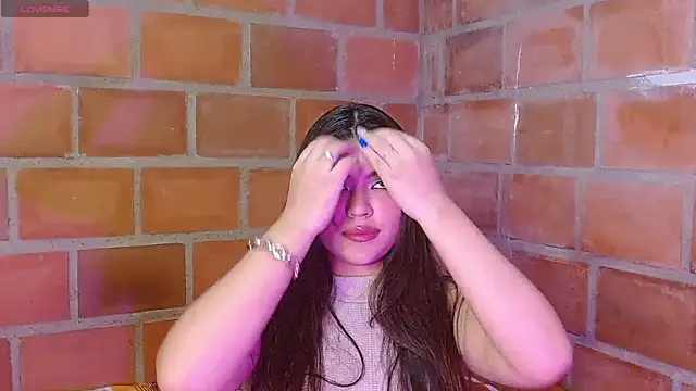 Snapshot of enid_greins chatting on November 6, 1:01 pm enid greins online show from November 6, 1:01 pm