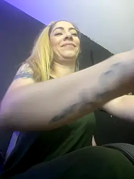 viktoria davis  online show from September 25, 11:19 pm