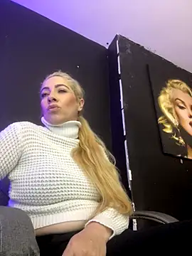 viktoria davis  online show from October 10, 10:53 pm