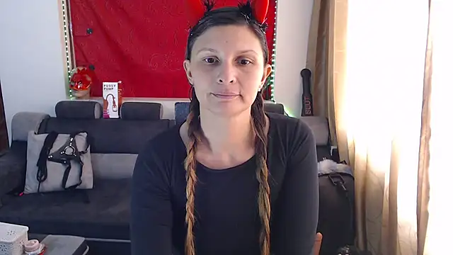 sachaclinford online show from September 23, 6:22 pm