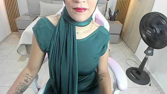 Zulema hamdi online show from January 24, 12:10 pm