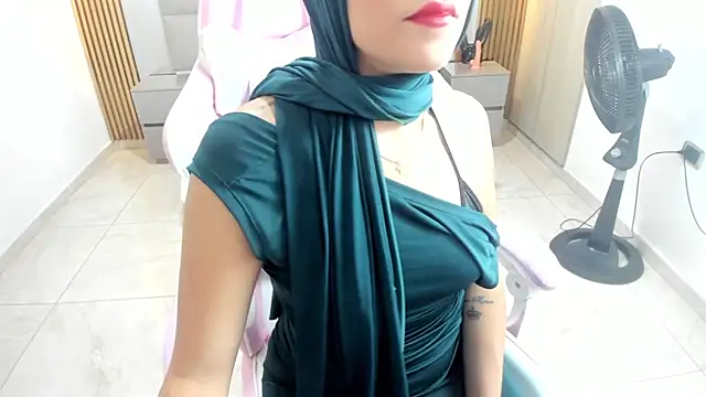 Zulema hamdi online show from January 29, 3:58 pm