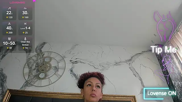 Snapshot of DalayMoore chatting on February 15, 7:10 pm DalayMoore online show from February 15, 7:10 pm