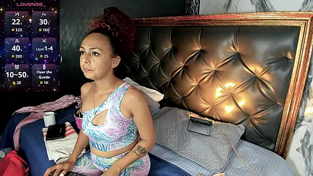 Snapshot of DalayMoore chatting on March 12, 7:42 pm DalayMoore online show from March 12, 7:42 pm