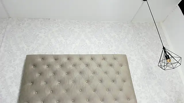 Snapshot of Dayana__Ospina chatting on October 9, 8:51 pm Dayana  Ospina online show from October 9, 8:51 pm