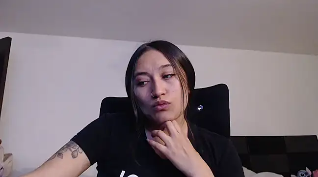 Snapshot of Elsa-bad chatting on March 2, 6:48 am Elsa-bad online show from March 2, 6:48 am