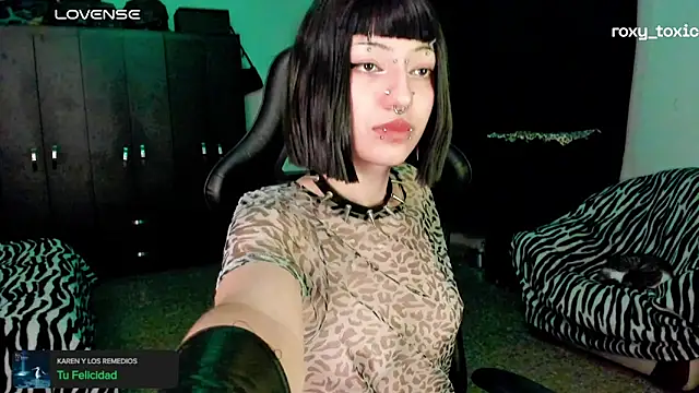 roxy toxic online show from November 5, 1:27 am