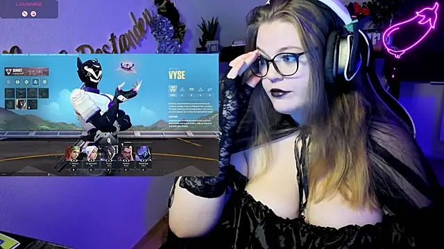 EveBaker04 online show from October 20, 12:16 pm