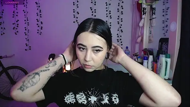 Snapshot of _codeline chatting on March 4, 3:12 am codeline online show from March 4, 3:12 am