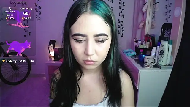 Snapshot of _codeline chatting on March 16, 5:44 am codeline online show from March 16, 5:44 am