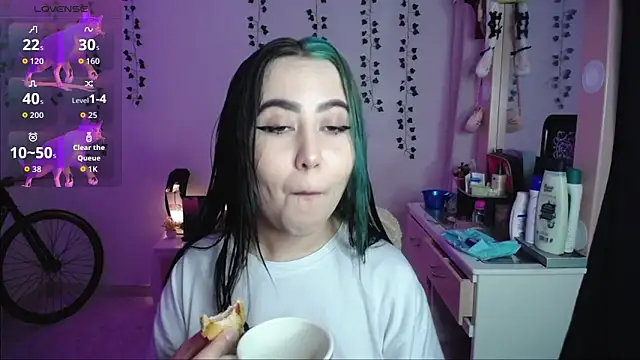 Snapshot of _codeline chatting on March 20, 3:33 am codeline online show from March 20, 3:33 am